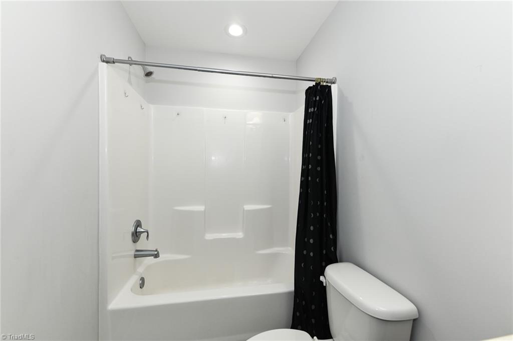 1117 Magenta Way, Kernersville