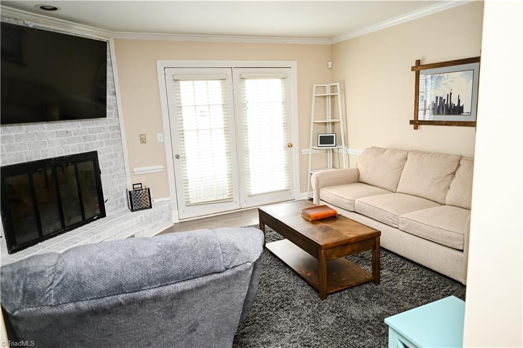 612 Sunset Avenue # 4