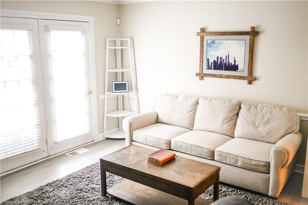 612 Sunset Avenue # 4