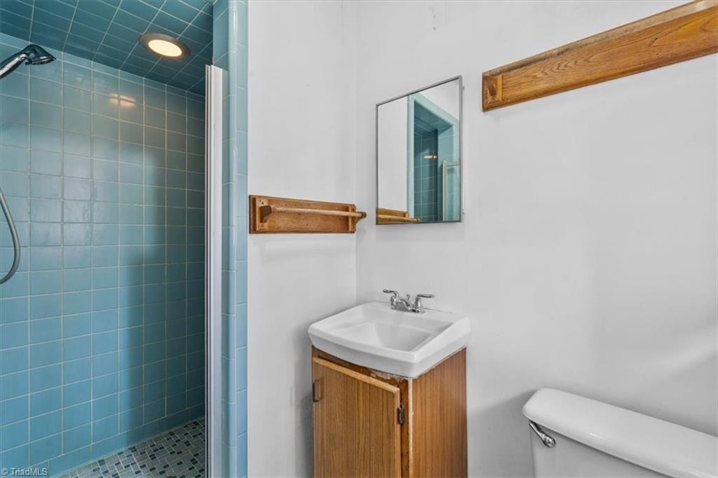 5106 Blakeshire Road