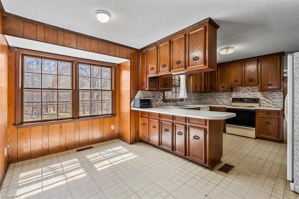 5106 Blakeshire Road