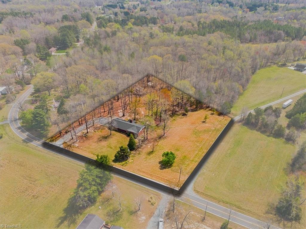 5106 Blakeshire Road