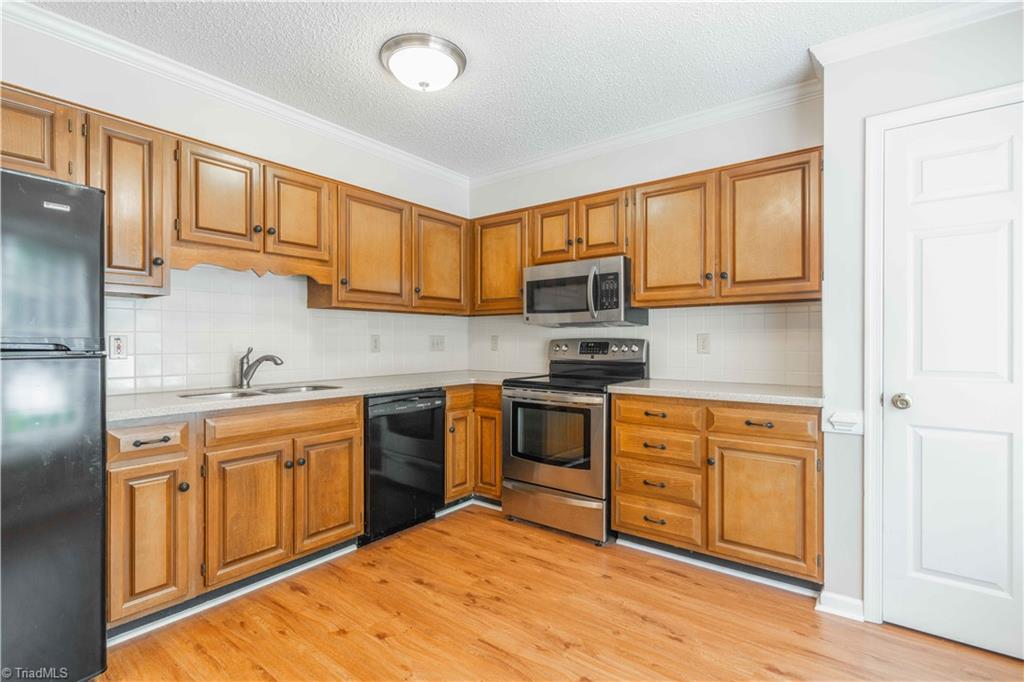 1119 Summer Place