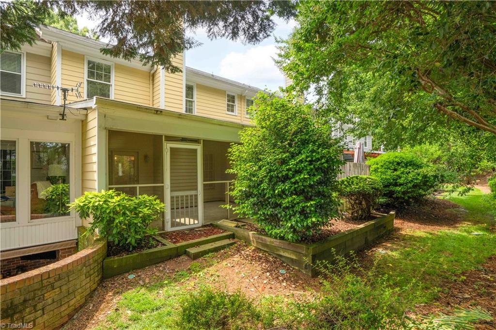 1119 Summer Place