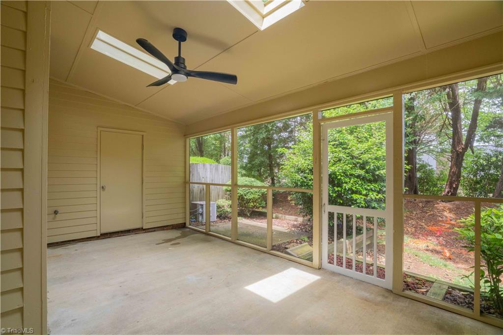 1119 Summer Place