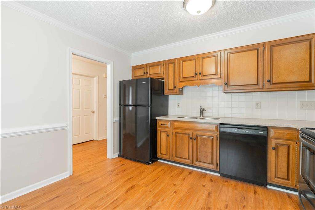 1119 Summer Place