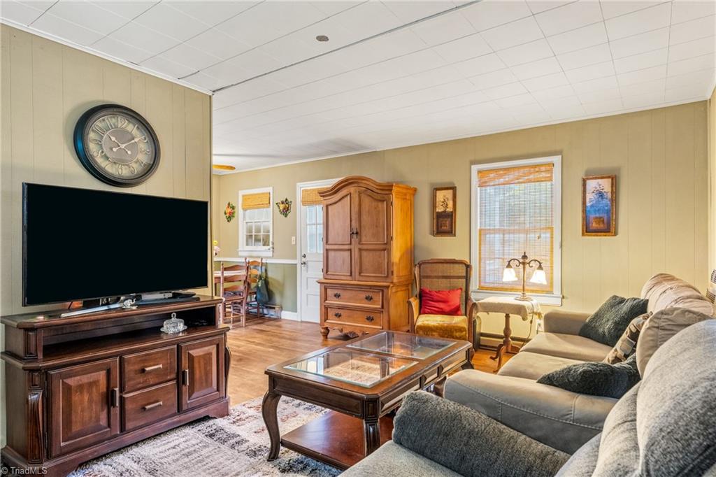 2711 Nelson Farm Road