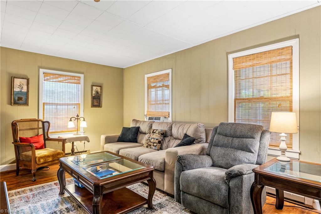 2711 Nelson Farm Road