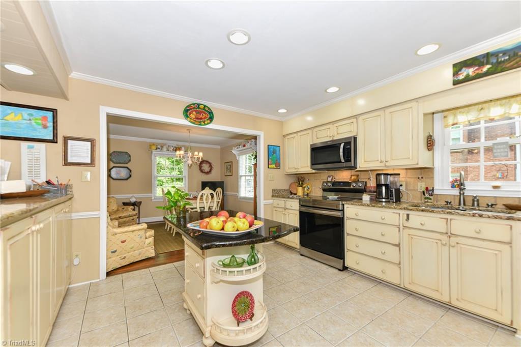 929 Winterlochen Drive