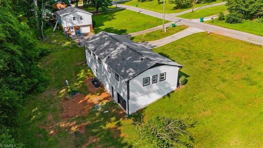 948 Sportsmans Drive, Winston-Salem