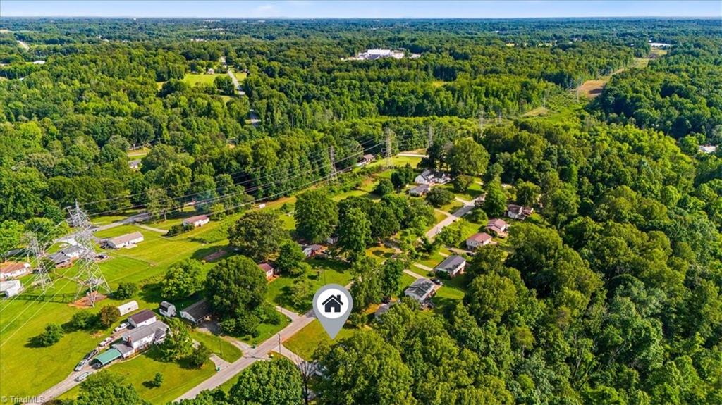 948 Sportsmans Drive, Winston-Salem