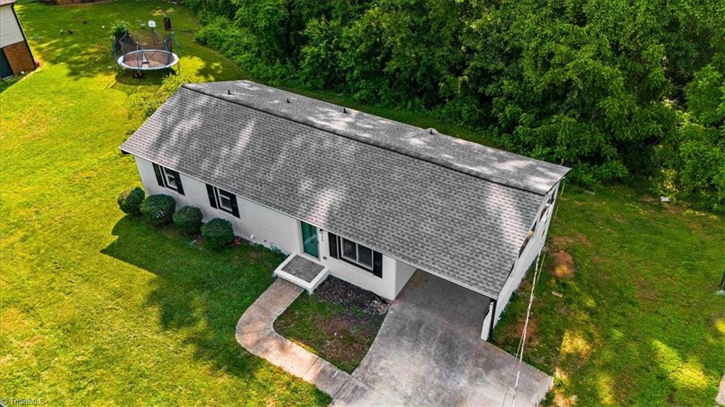 948 Sportsmans Drive, Winston-Salem