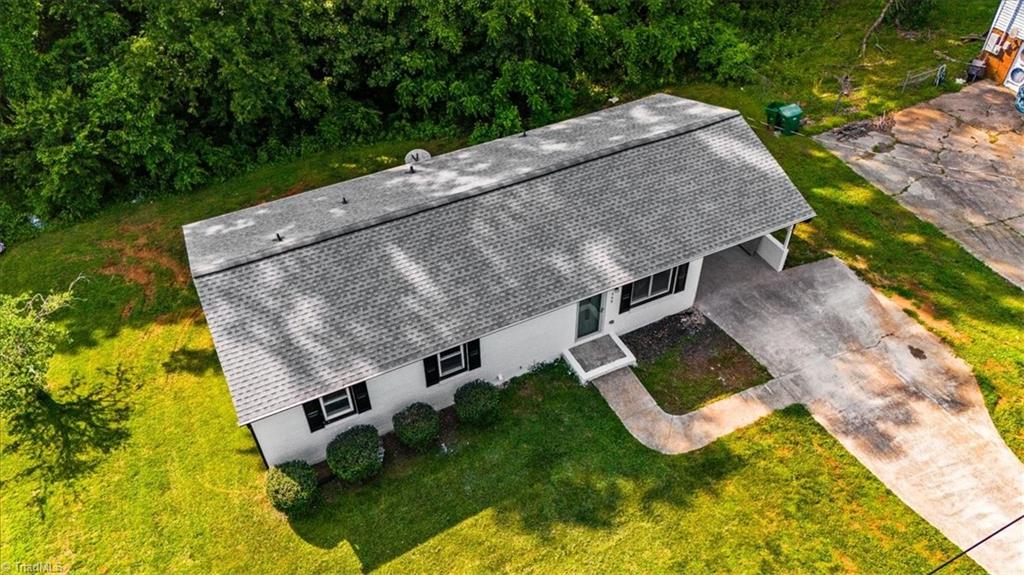 948 Sportsmans Drive, Winston-Salem