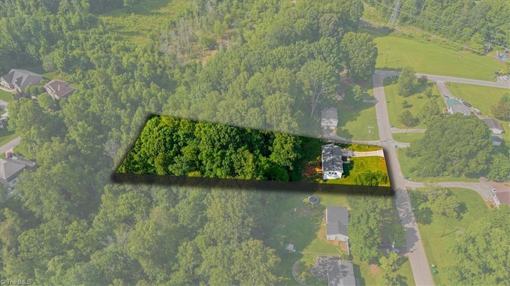 948 Sportsmans Drive, Winston-Salem