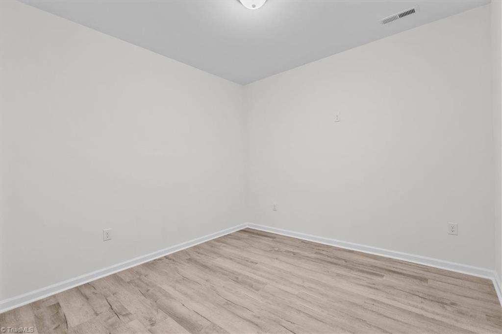 948 Sportsmans Drive, Winston-Salem