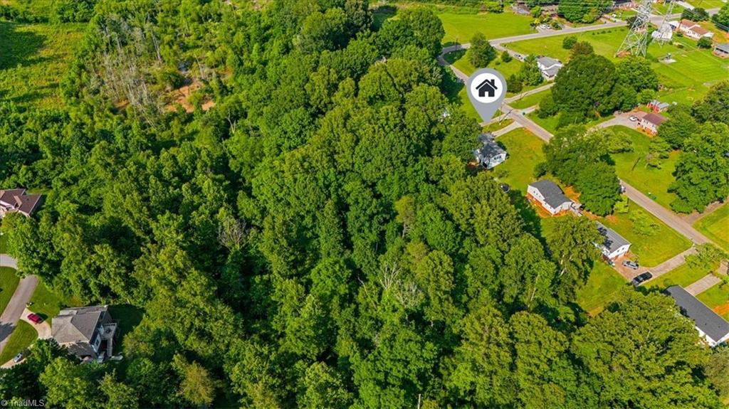 948 Sportsmans Drive, Winston-Salem