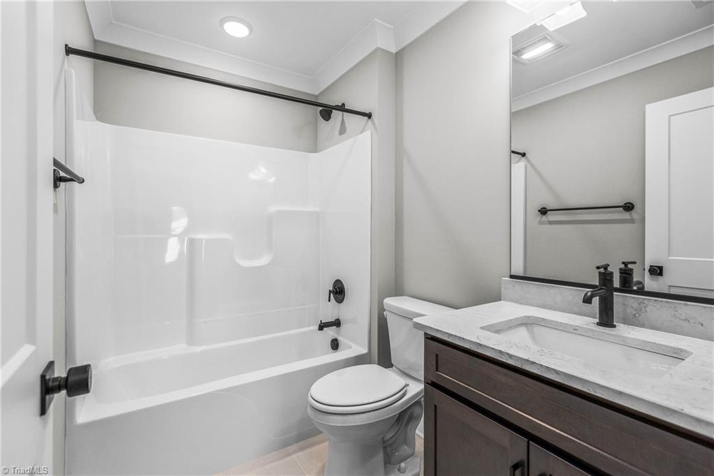 298 Olde Lantern Drive, Winston-Salem