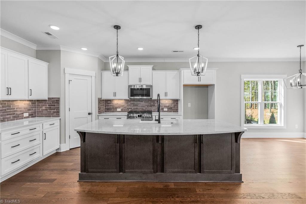298 Olde Lantern Drive, Winston-Salem