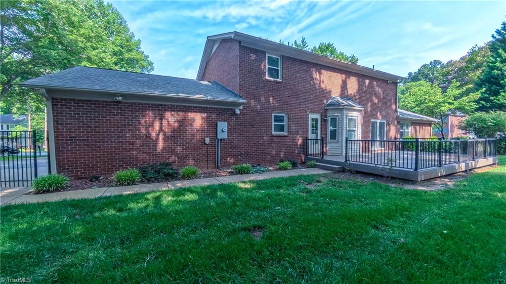 1901 Glenacre Court