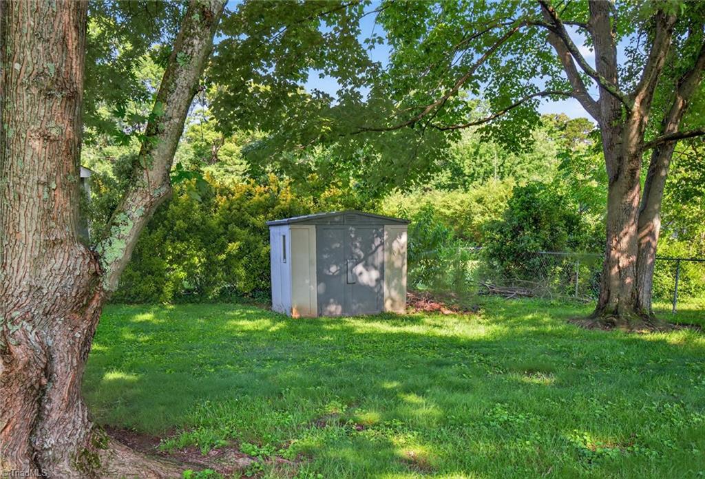 932 Brownwood Drive, Winston-Salem