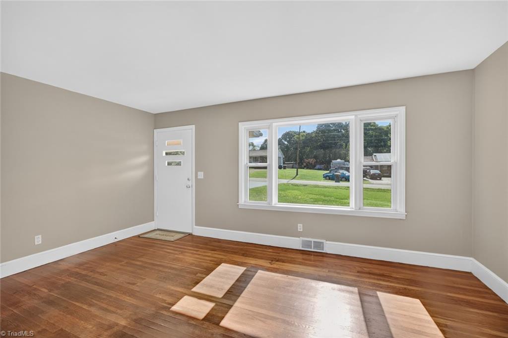 932 Brownwood Drive, Winston-Salem