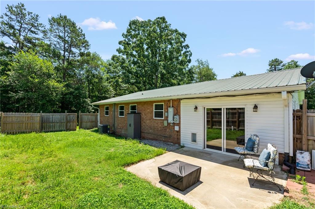 5054 Meadowbrook Drive, Trinity