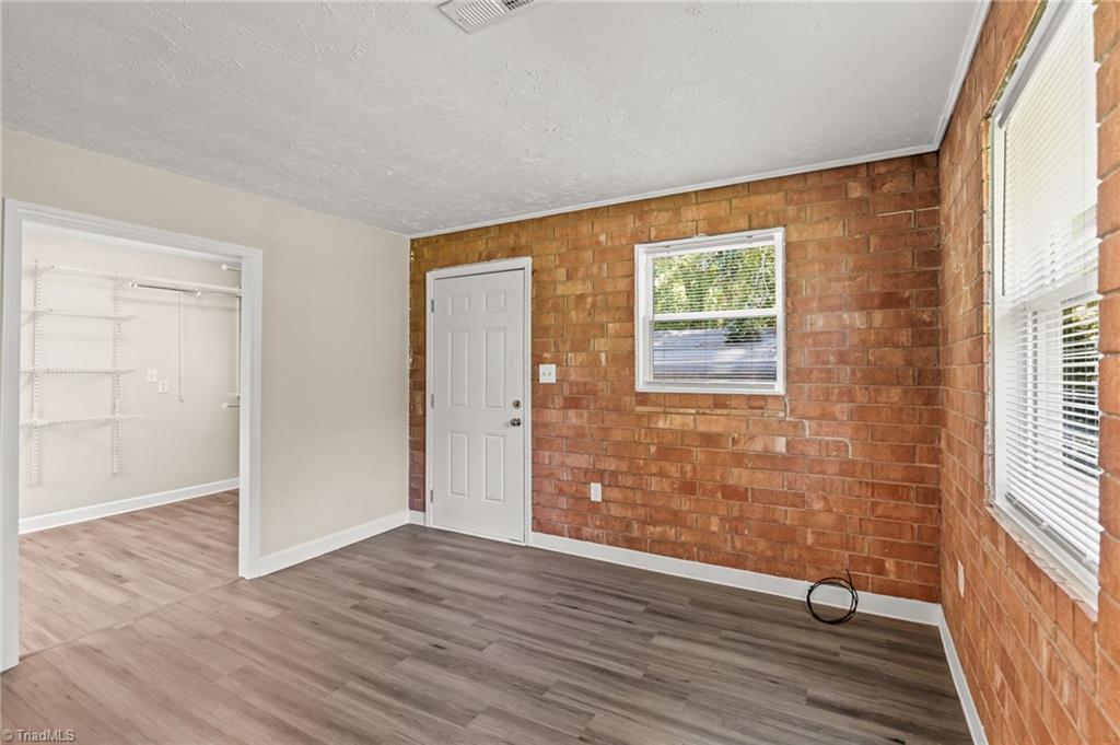 5054 Meadowbrook Drive, Trinity