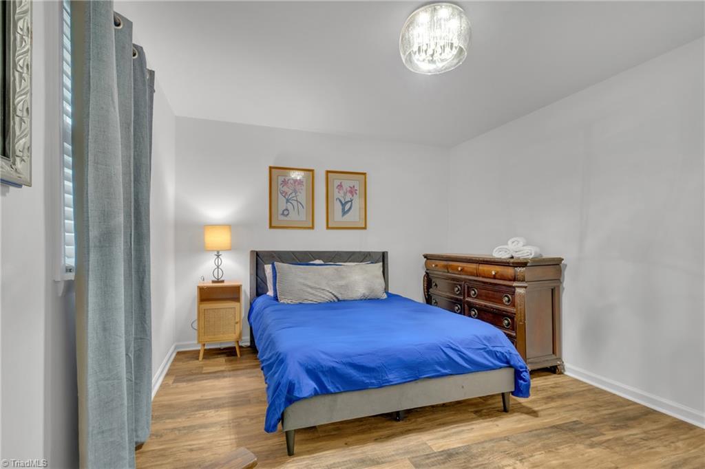 3911 Pioneer Way # B