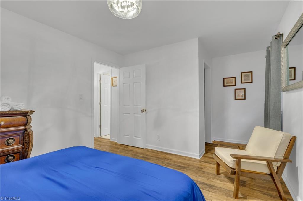 3911 Pioneer Way # B