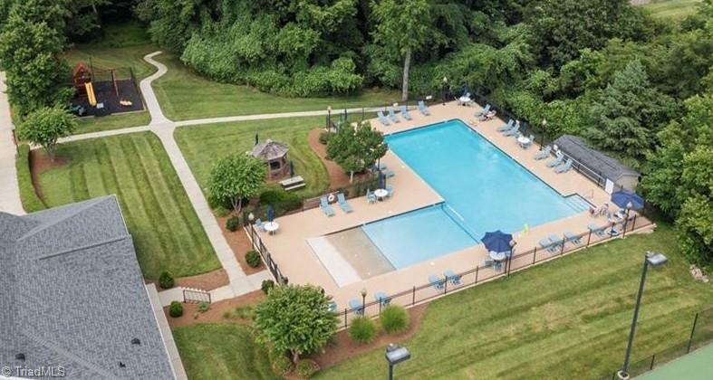 2016 Heron Pointe Drive