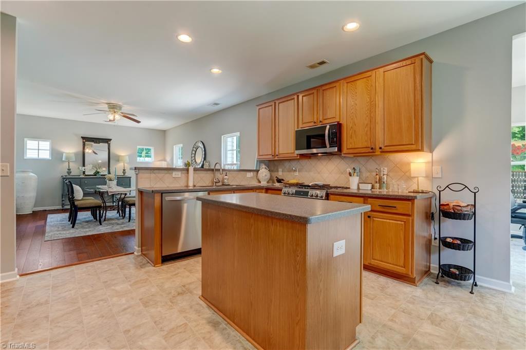 2016 Heron Pointe Drive