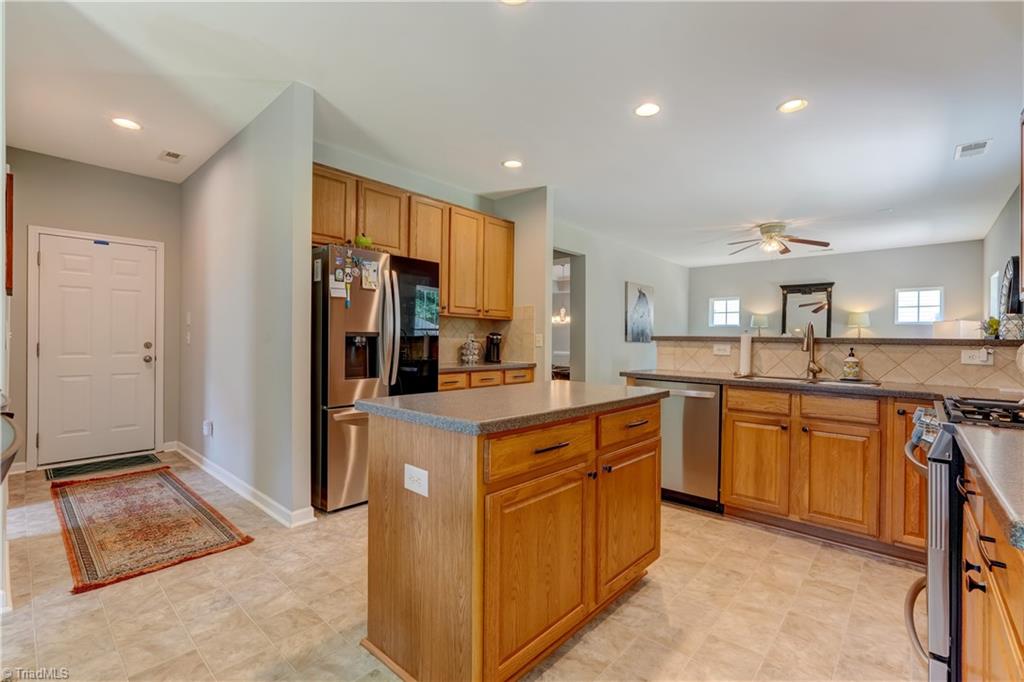 2016 Heron Pointe Drive