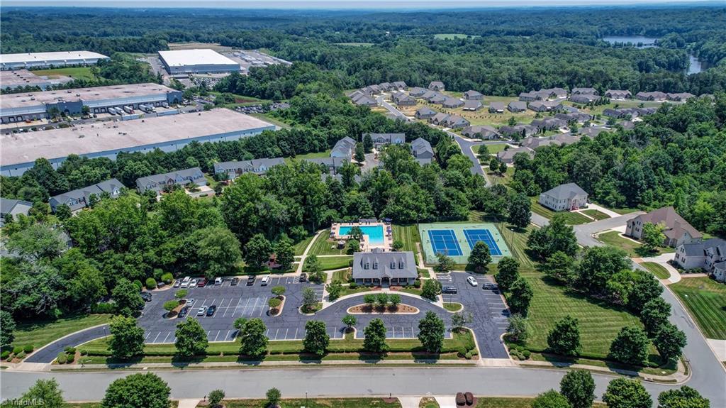 2016 Heron Pointe Drive