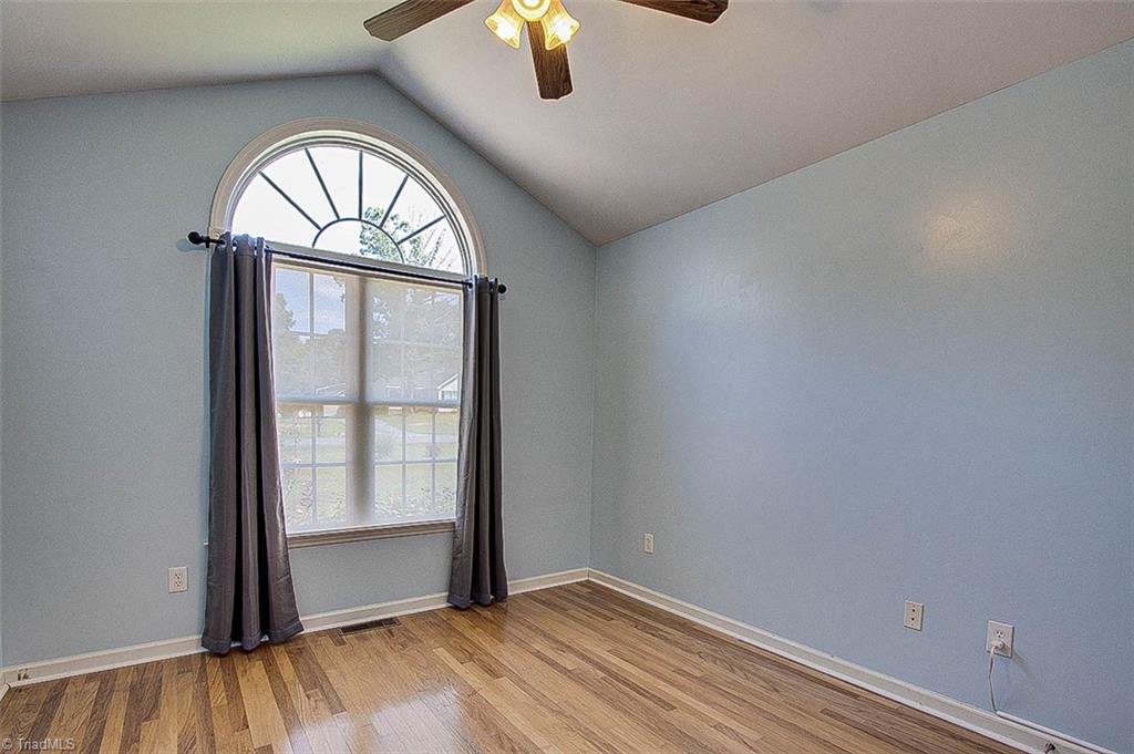 2472 Woods Stream Lane