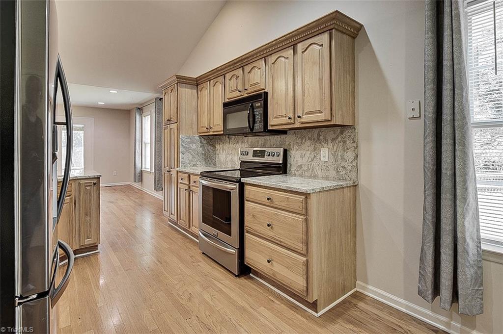 2472 Woods Stream Lane