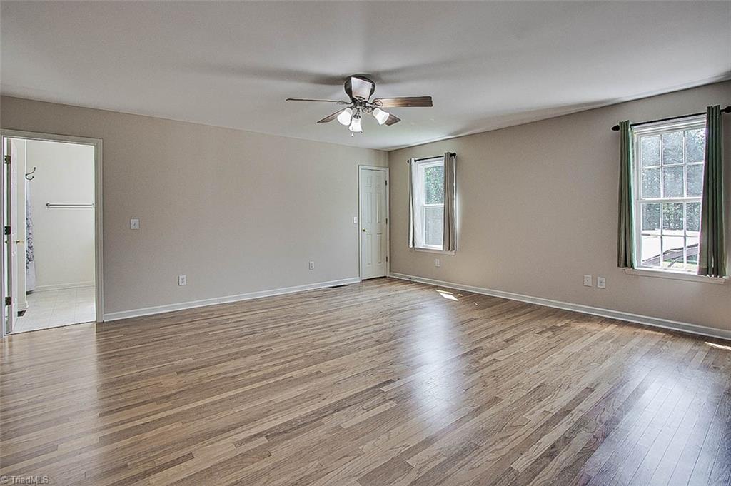 2472 Woods Stream Lane