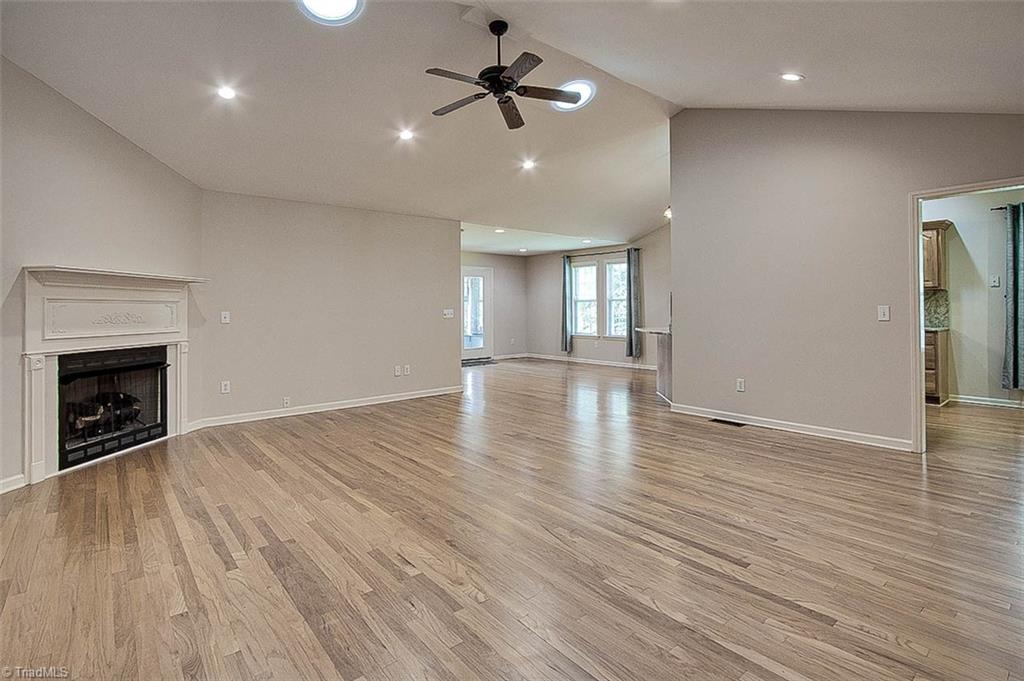 2472 Woods Stream Lane