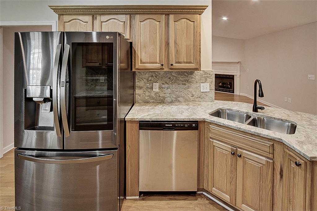 2472 Woods Stream Lane