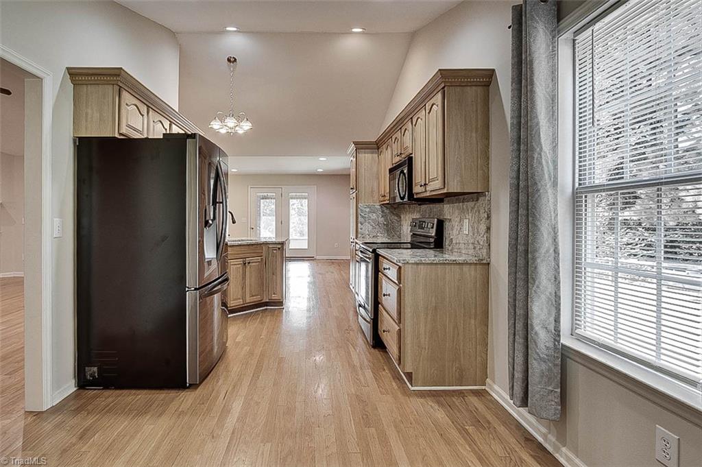 2472 Woods Stream Lane