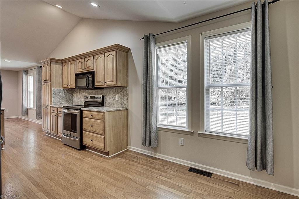 2472 Woods Stream Lane