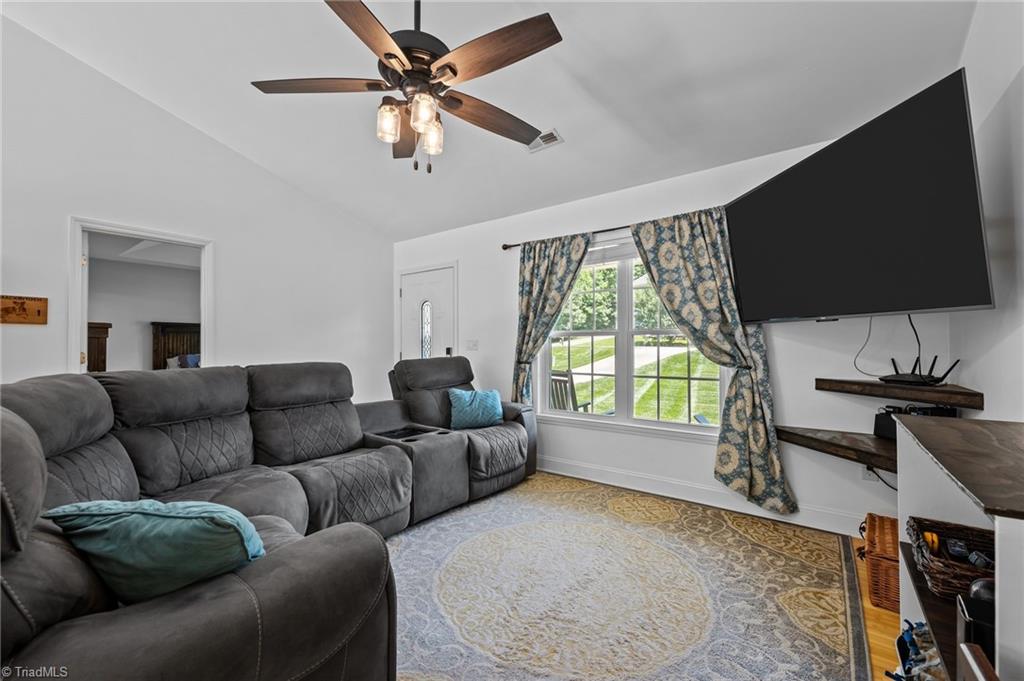 134 Stones Point Court