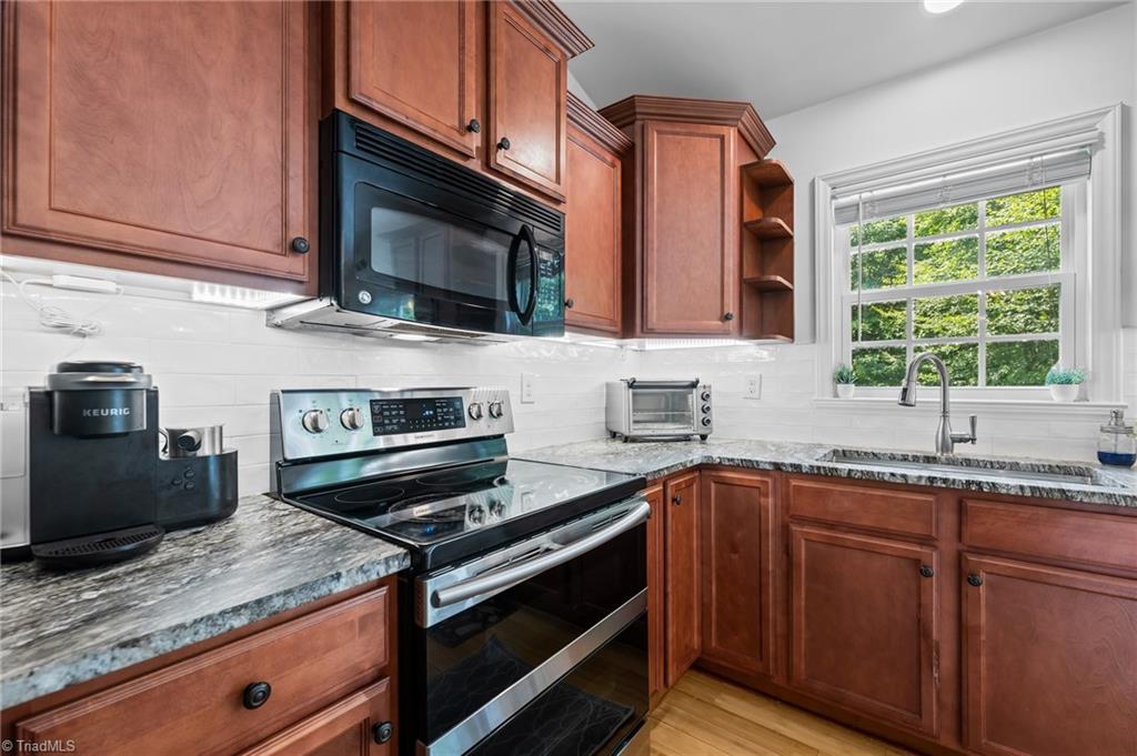 134 Stones Point Court