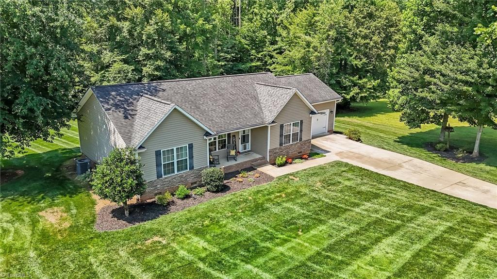 134 Stones Point Court