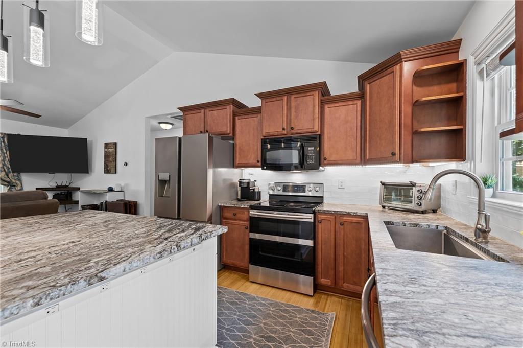 134 Stones Point Court