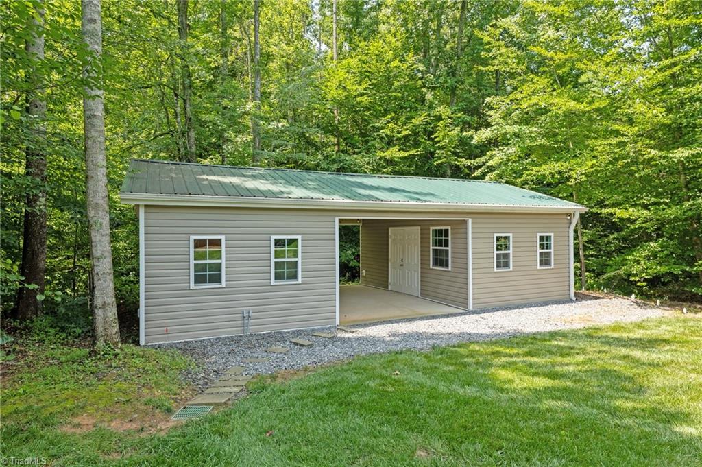 134 Stones Point Court