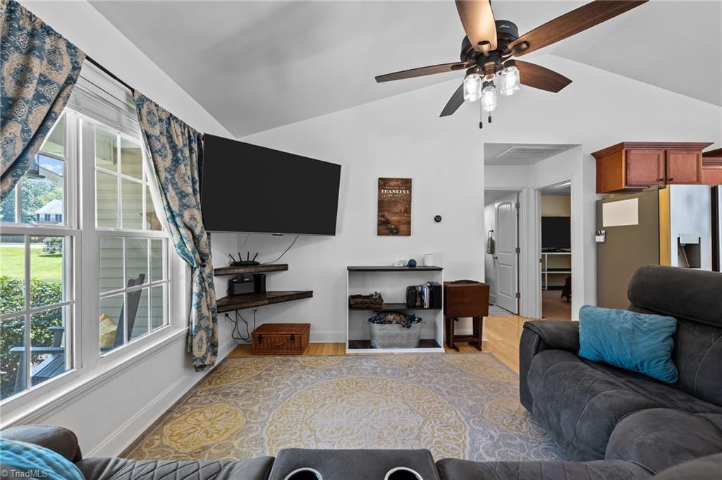 134 Stones Point Court