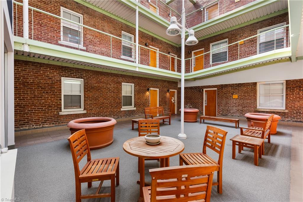 315 N Spruce Street # 307, Winston-Salem Unit: 307