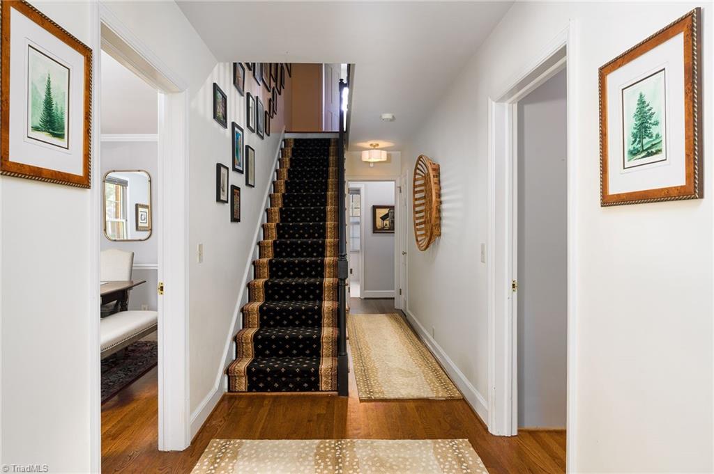 1410 Hobbs Road