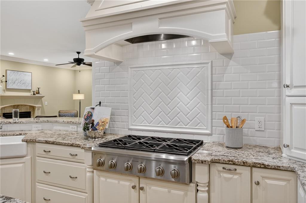 2321 Castleloch Court