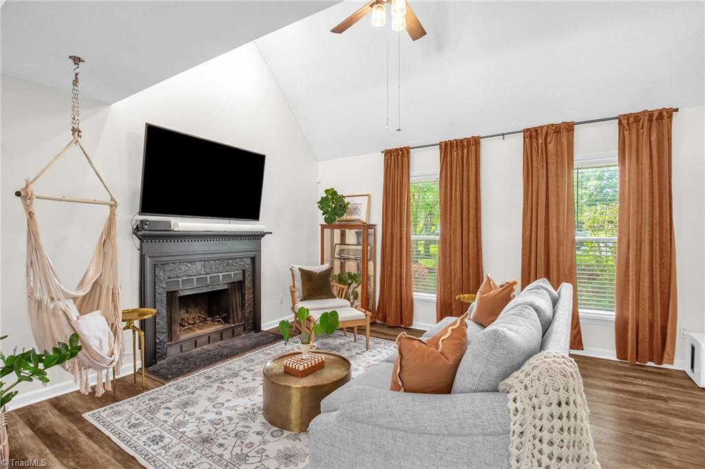 5503 Country Crossing Court, McLeansville